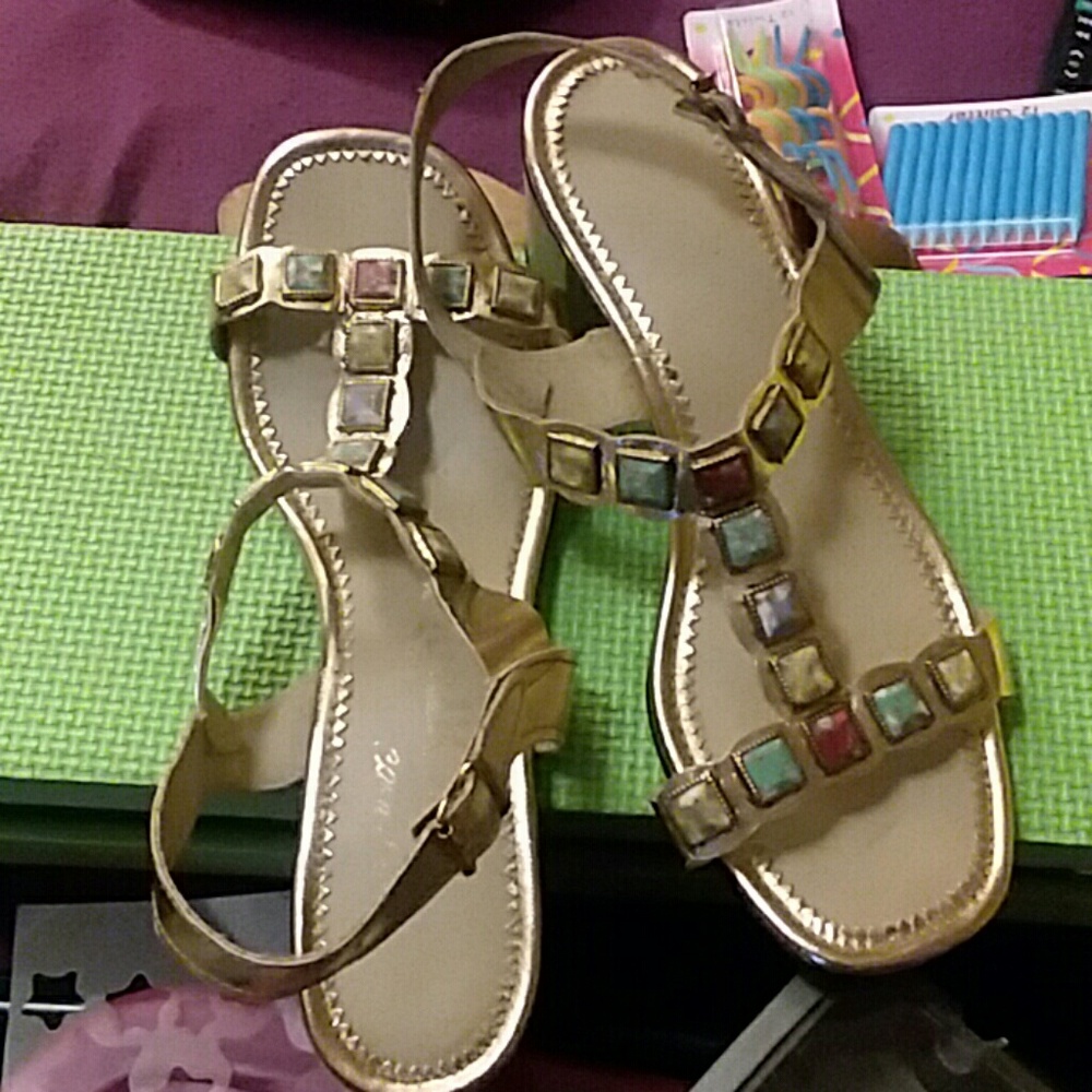 QualiCraft sandles size5.5 multicolored